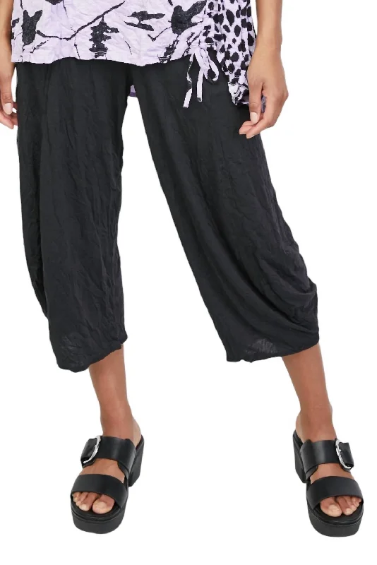 women's flared pants -loose fit women's tops -Women's Lantern Crop Pant In Black