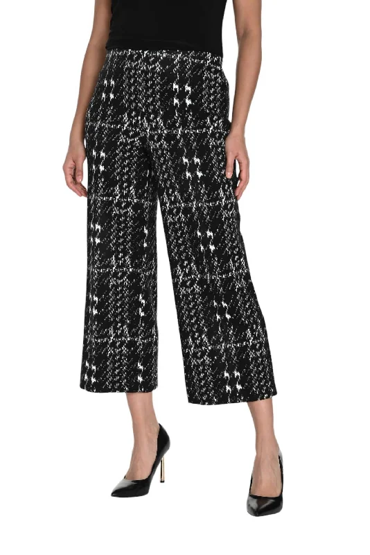 women's track pants -breathable tops for women -Houndstooth Knit Pant In Black /off White